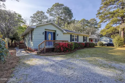 412 Meritta Ave, Beaufort, SC 29902