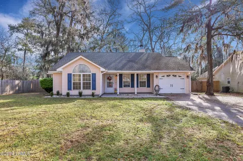 5 Spanish Moss Dr, Beaufort, SC 29907
