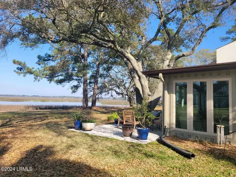 6 Marsh Hbr #E, Beaufort, SC 29907