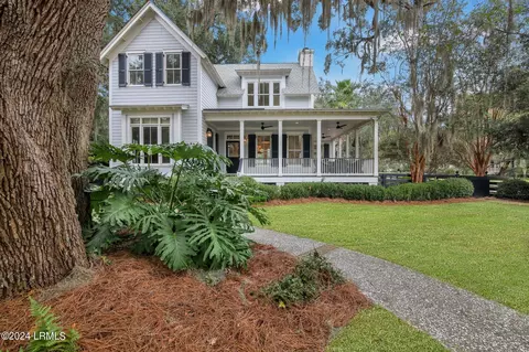 12 Elisabeth Cv, Beaufort, SC 29907