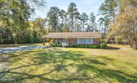 Exterior - 106 Johnstone St, Hampton, SC 29924 photo 8 of 8