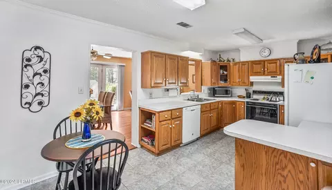 Kitchen - 106 Johnstone St, Hampton, SC 29924 photo 1 of 3