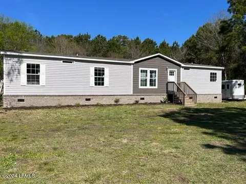 18 Ponderosa Dr, Saint Helena Island, SC 29920