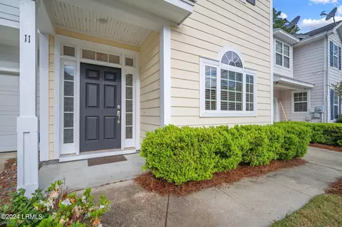 11 Bluehaw Ct, Bluffton, SC 29910