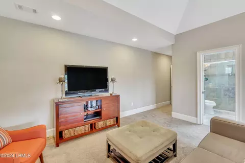 Living - 91 Wicklow Dr, Bluffton, SC 29910 photo 7 of 7