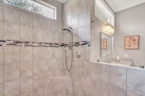 Bath - 91 Wicklow Dr, Bluffton, SC 29910 photo 2 of 6