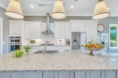 Kitchen - 91 Wicklow Dr, Bluffton, SC 29910 photo 5 of 8