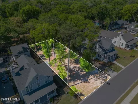 18 Patina Dr, Beaufort, SC 29907