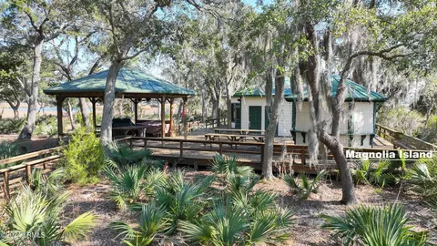 104 Island Way, Seabrook, SC 29940