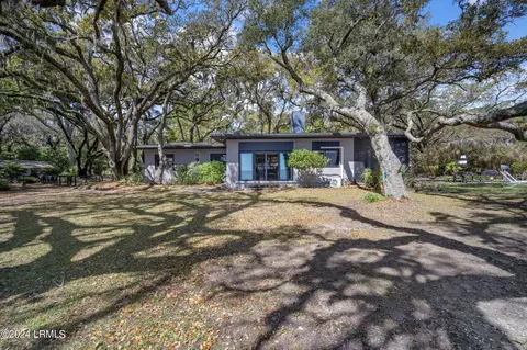 10 Saltwind Dr, Saint Helena Island, SC 29920