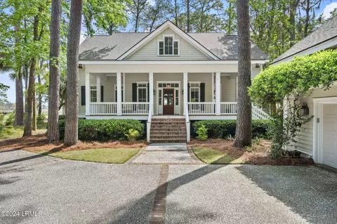29 Longwood Dr, Okatie, SC 29909