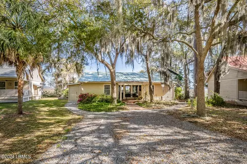 416 Palm Key Pl, Ridgeland, SC 29936