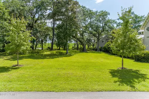 59 River Pl, Beaufort, SC 29906 photo 3