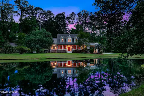 1 Rosebud Dr, Bluffton, SC 29910