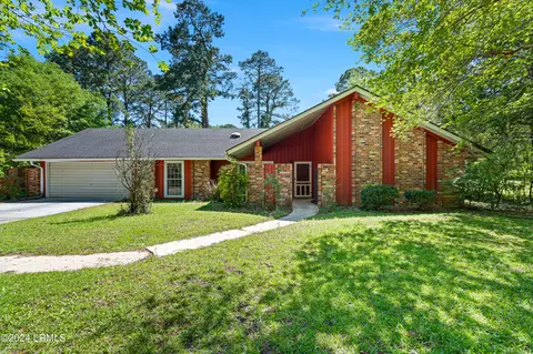 27 Royal Pines Blvd, Beaufort, SC 29907