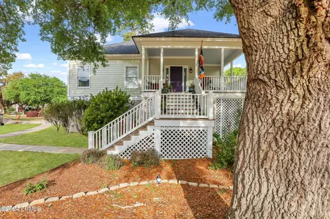 80 Petigru Dr, Beaufort, SC 29902