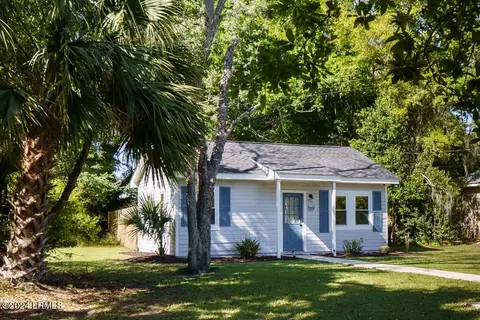 1207 Lafayette St, Beaufort, SC 29902