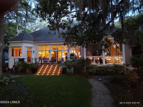 219 Dataw Dr, Saint Helena Island, SC 29920