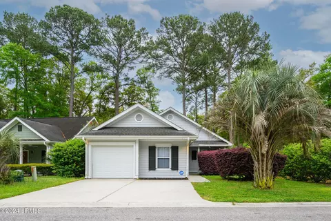 23 Carolina Village Cir, Beaufort, SC 29906