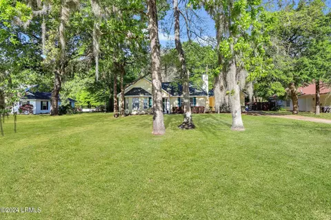 15 Marquis Way, Beaufort, SC 29907