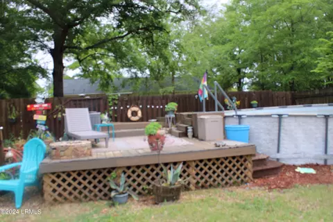 Exterior - 1202 Holly St W, Hampton, SC 29924 photo 5 of 5