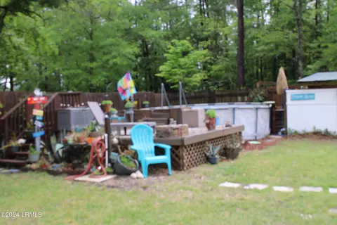 Exterior - 1202 Holly St W, Hampton, SC 29924 photo 4 of 5
