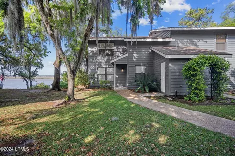 33 Battery Ln, Beaufort, SC 29902