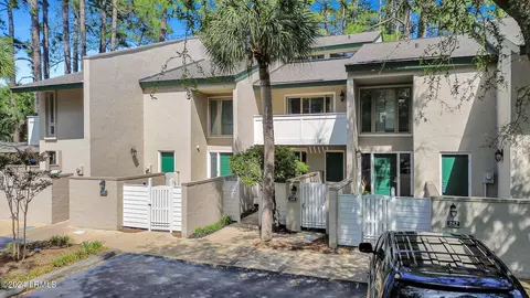1 Stoney Creek Rd #248, Hilton Head Island, SC 29928