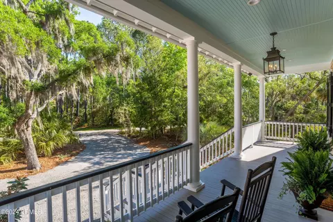 31 Whitners Landing Rd, Saint Helena Island, SC 29920