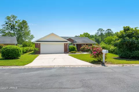 36 Three Tee Cir, Ridgeland, SC 29936