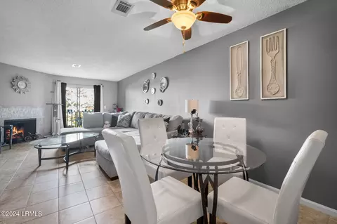 156 Dillon Rd #123, Hilton Head Island, SC 29926