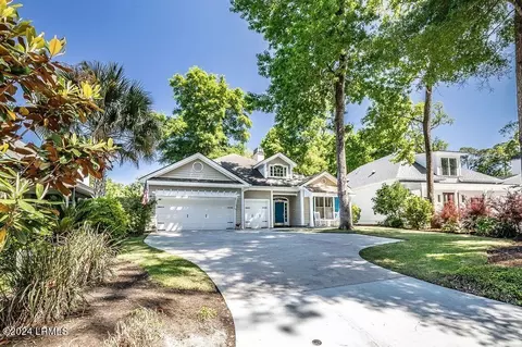 611 S Reeve Rd, Saint Helena Island, SC 29920
