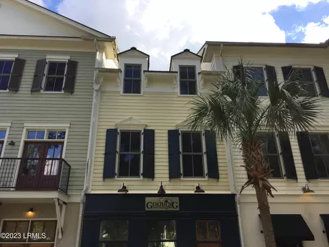 19 Market # B, Beaufort, SC 29906