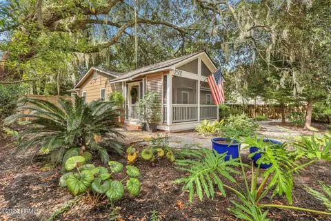 2502 North St, Beaufort, SC 29902