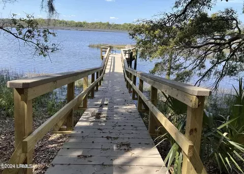 176 Bull Point Dr, Seabrook, SC 29940