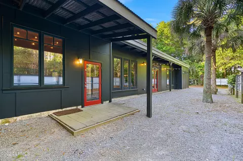 6 Avenue Of Oaks, Saint Helena Island, SC 29920