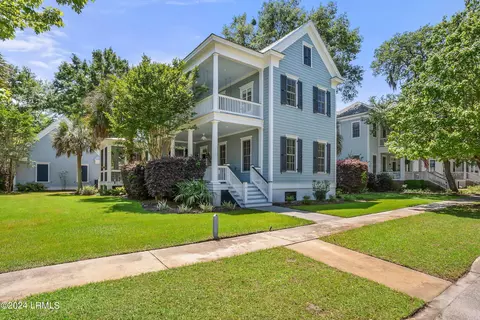 11 Park Sq S, Beaufort, SC 29907