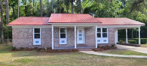 721 Dandridge Rd, Walterboro, SC 29488