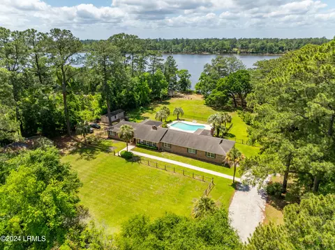 7594 Biddie Lane Ln, Beaufort, SC 29906