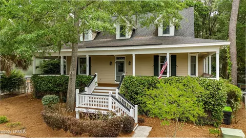 29 Bostick Cir, Beaufort, SC 29902
