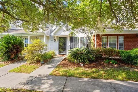 527 Candida Dr, Beaufort, SC 29906