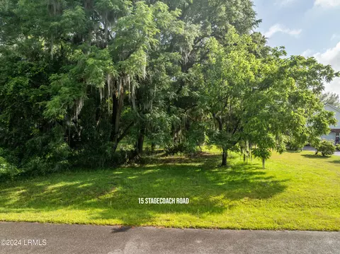 15 Stagecoach Rd, Seabrook, SC 29940