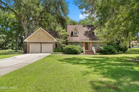 112 Stuart Town Rd, Beaufort, SC 29902