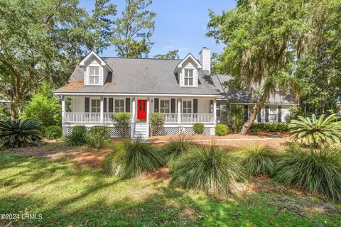 1 Saint Charles Pl, Beaufort, SC 29907