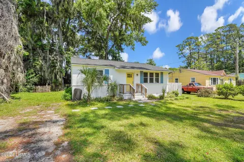 2421 Hermitage Rd, Beaufort, SC 29902
