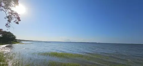 230 Old Plantation Dr W, Beaufort, SC 29907