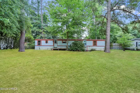 26 Capehart Cir, Beaufort, SC 29906