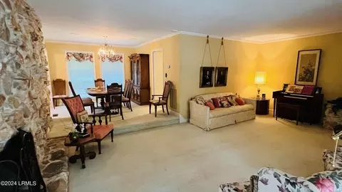 1501 Locust St W, Hampton, SC 29924 photo 2