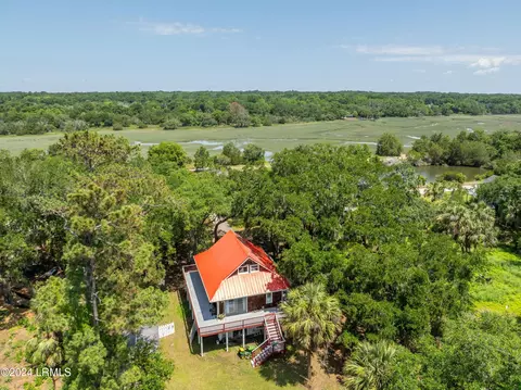34 Harbor River Cir E, Saint Helena Island, SC 29920