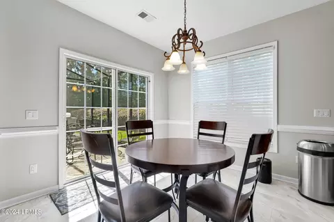 Dining - 163 Pinecrest Cir, Bluffton, SC 29910 photo 6 of 7